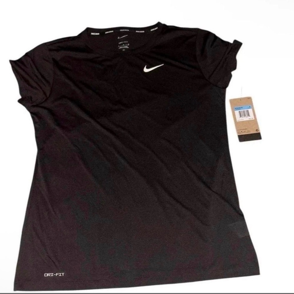 Nike Women's Black Short Sleeve Tee
